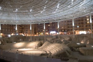 Tertulia English On The Corner en Teatro Romano Zaragoza